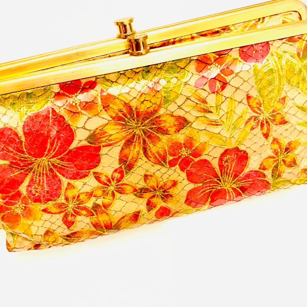 HOBO Lauren Clutch Wallet
